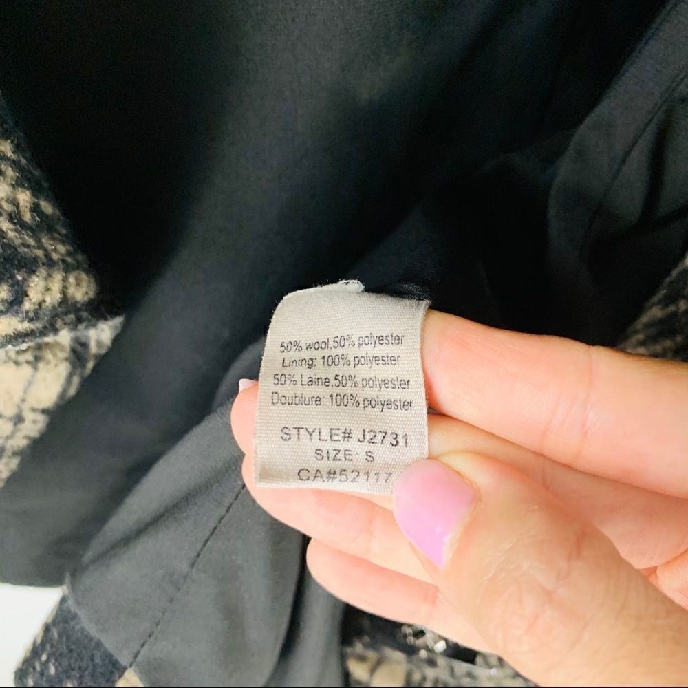 ANTHROPOLOGIE Modernist Shawl Collar Coat - Picture 7 of 9